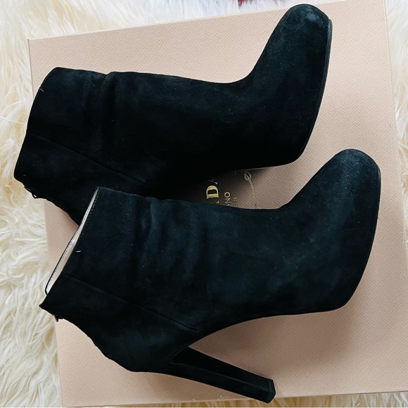 Authentic Prada platform bootie size 38 - Picture 5 of 8